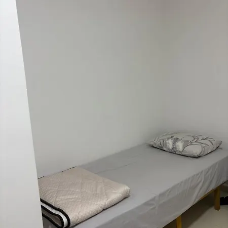 Roni Apartment *