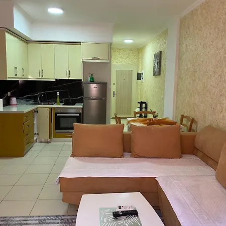 Roni Apartment