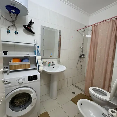Roni Apartmán Golem (Tirana)