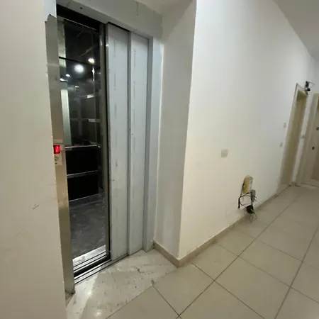 Roni Apartmán Golem (Tirana)