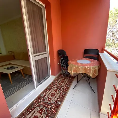 Roni Apartmán